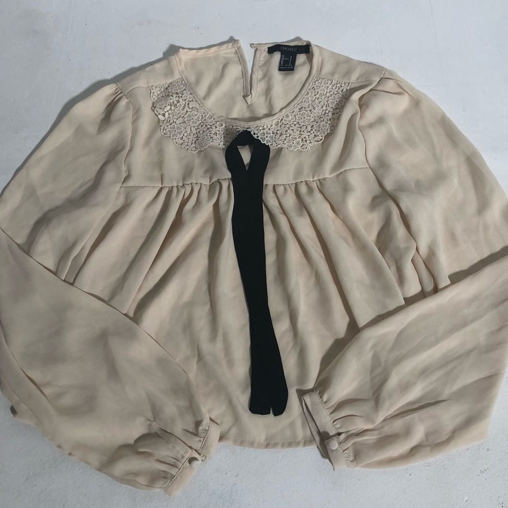 Vintage forever 21 cream blouse with black bow